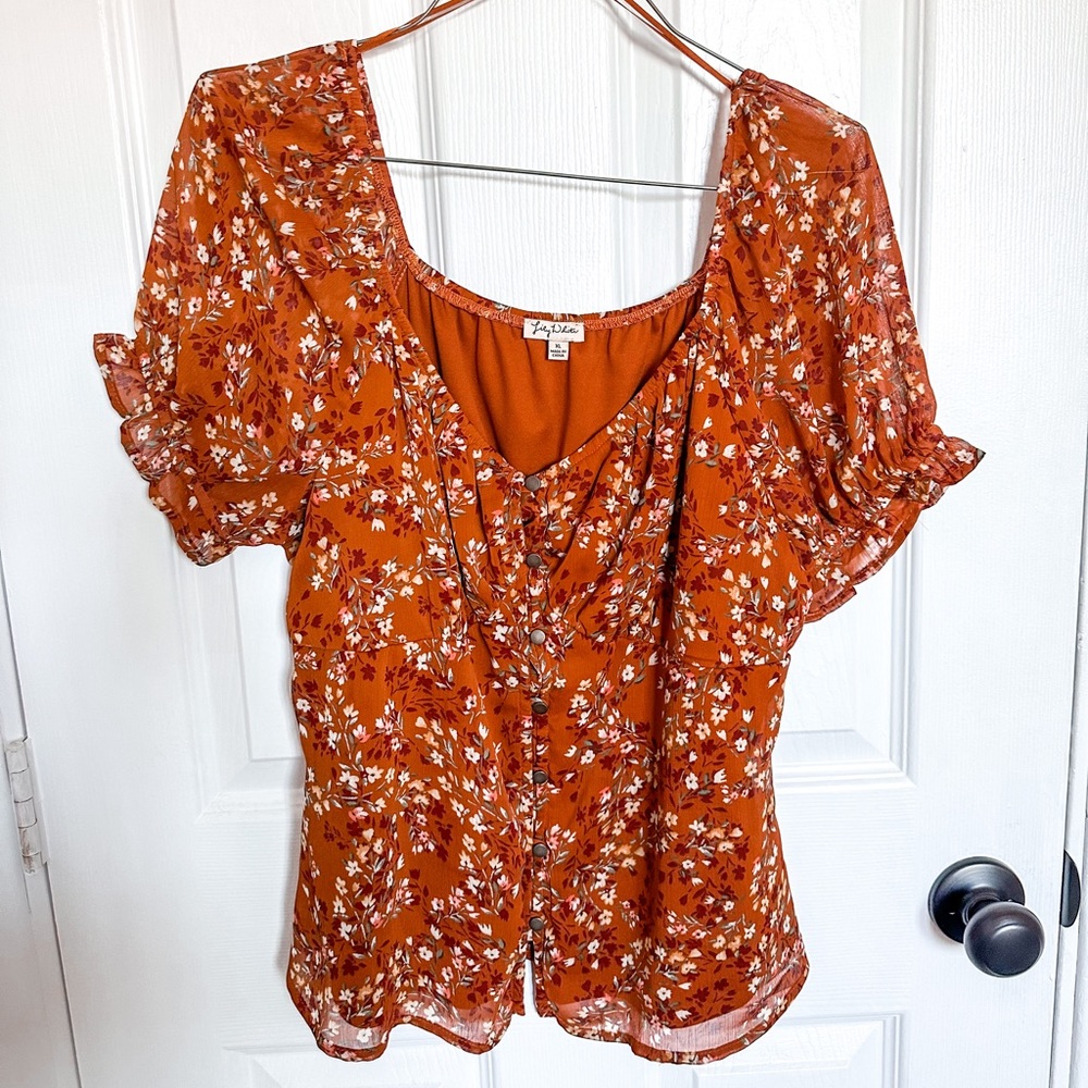 Orange floral blouse!